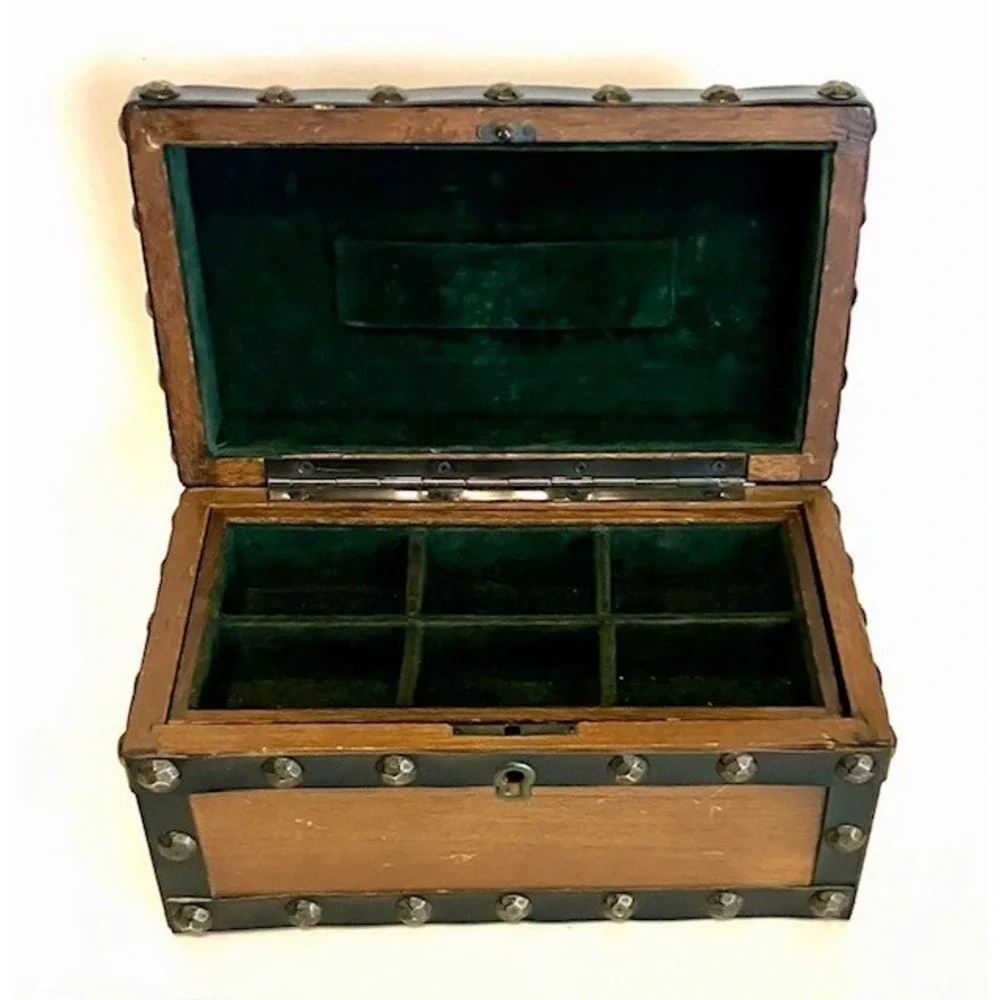 Vintage Treasure Chest Style Jewelry Box Japan